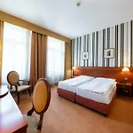Raffaello 4* Praag