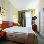 Raffaello 4* Prag