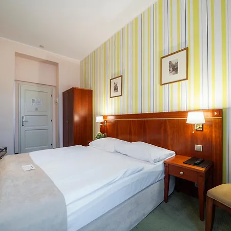 Otel Raffaello 4*