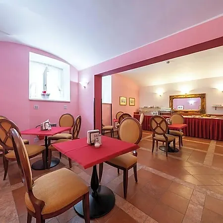 Raffaello Hotel