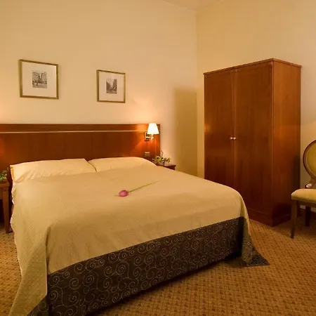 Raffaello Hotel